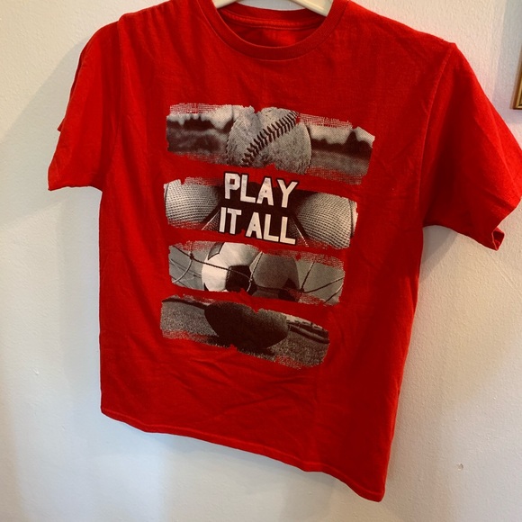 Boy red top - Picture 2 of 3